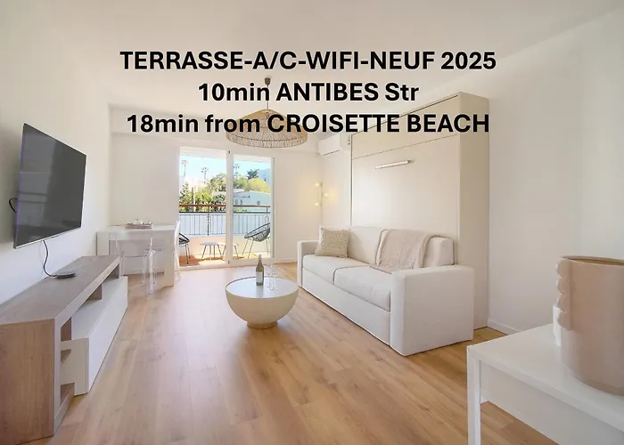 Studio Lumineux Refait En 2025 A Neuf A0B206